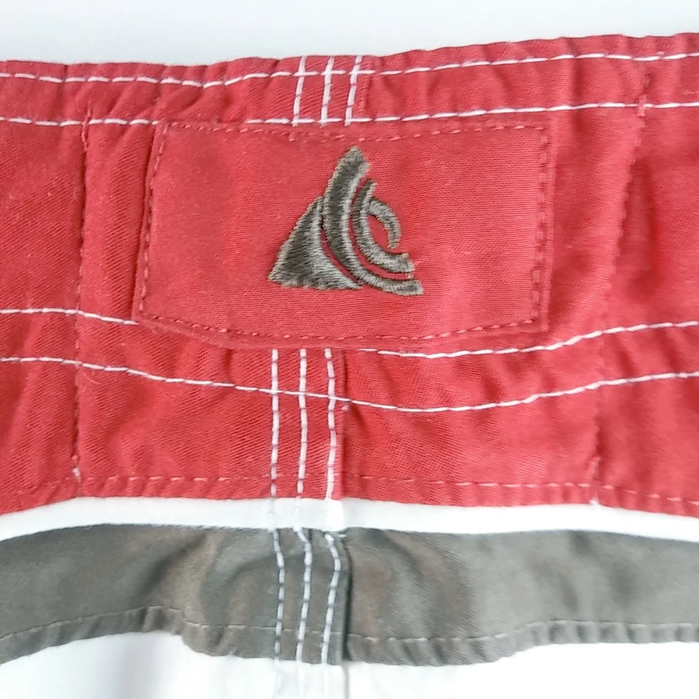 Wonder Wall 33 Mens Board Shorts Surf